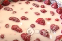 Йогуртовый торт с клубникой - Шаг 7 Йогуртовый торт с клубникой - Шаг 7