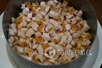 Салат "Грибная поляна" с копченой курицей - Шаг 2 Салат "Грибная поляна" с копченой курицей - Шаг 2