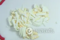 Нежный салат с кальмарами - Шаг 3 Нежный салат с кальмарами - Шаг 3