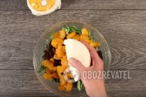 Салат с грецкими орехами и сыром - Шаг 4 Салат с грецкими орехами и сыром - Шаг 4