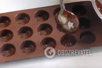 Шоколадні цукерки з горіхами - Крок 5 Шоколадні цукерки з горіхами - Крок 5