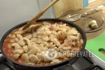 Чахохбили с фасолью - Шаг 10 Чахохбили с фасолью - Шаг 10