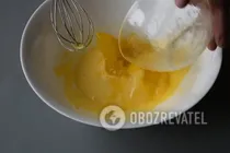Горішки на жовтках - Крок 2 Горішки на жовтках - Крок 2