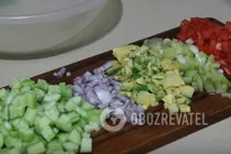 Салат з креветками, авокадо та помідорами - Крок 4 Салат з креветками, авокадо та помідорами - Крок 4