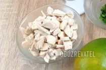 Салат с манго, авокадо и куриной грудкой - Шаг 1 Салат с манго, авокадо и куриной грудкой - Шаг 1