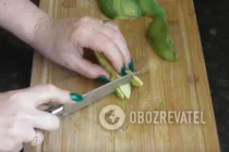 Салат з креветками, манго і авокадо - Крок 2 Салат з креветками, манго і авокадо - Крок 2