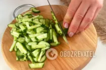 Салат з пекінською капустою та крабовими паличками без майонезу - Крок 2 Салат з пекінською капустою та крабовими паличками без майонезу - Крок 2