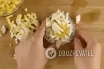 Салат с куриной грудкой и кукурузой - Шаг 2 Салат с куриной грудкой и кукурузой - Шаг 2