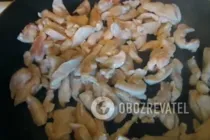 Салат с корейской морковью курицей и грибами - Шаг 3 Салат с корейской морковью курицей и грибами - Шаг 3
