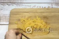 Салат з крабовими паличками та апельсином - Крок 5 Салат з крабовими паличками та апельсином - Крок 5