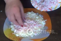 Салат з крабовими паличками та яблуком - Крок 5 Салат з крабовими паличками та яблуком - Крок 5