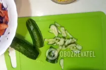 Салат из синей капусты с кукурузой - Шаг 4 Салат из синей капусты с кукурузой - Шаг 4