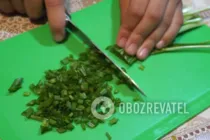 Салат с огурцом и кукурузой - Шаг 5 Салат с огурцом и кукурузой - Шаг 5