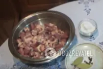 Салат с куриными сердечками и сыром - Шаг 1 Салат с куриными сердечками и сыром - Шаг 1