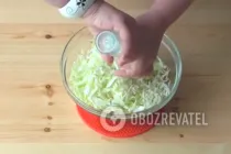 Салат с черемшой и капустой - Шаг 3 Салат с черемшой и капустой - Шаг 3