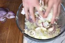 Грецький салат з пекінською капустою - Крок 6 Грецький салат з пекінською капустою - Крок 6