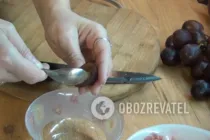 Салат з виноградом і копченою куркою - Крок 1 Салат з виноградом і копченою куркою - Крок 1