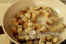 Салат з ананасом і сухариками - Крок 2 Салат з ананасом і сухариками - Крок 2