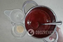 Торт с клубникой и бананом - Шаг 2 Торт с клубникой и бананом - Шаг 2