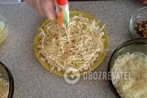 Салат з курки з ананасами та сиром - Крок 4 Салат з курки з ананасами та сиром - Крок 4
