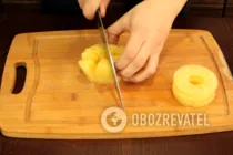 Салат з ананасом і сухариками - Крок 5 Салат з ананасом і сухариками - Крок 5