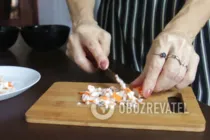 Салат з крабовими паличками шарами - Крок 1 Салат з крабовими паличками шарами - Крок 1