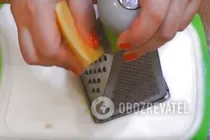 Салат з куркою, ананасами і виноградом - Крок 2 Салат з куркою, ананасами і виноградом - Крок 2