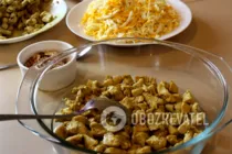 Салат з виноградом, куркою і сиром - Крок 3 Салат з виноградом, куркою і сиром - Крок 3