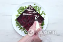 Салат с виноградом и орехами - Шаг 6 Салат с виноградом и орехами - Шаг 6