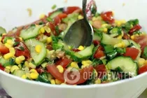 Салат из черемши с кукурузой и помидорами - Шаг 7 Салат из черемши с кукурузой и помидорами - Шаг 7