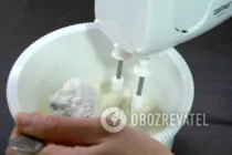 Торт з ананасами та вершками - Крок 2 Торт з ананасами та вершками - Крок 2
