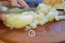 Салат с куриным филе и ананасом - Шаг 2 Салат с куриным филе и ананасом - Шаг 2