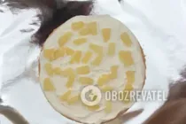 Бісквітний торт з ананасами - Крок 8 Бісквітний торт з ананасами - Крок 8