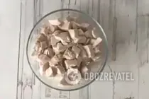 Салат з ананасами, м'ясом та кукурудзою - Крок 1 Салат з ананасами, м'ясом та кукурудзою - Крок 1