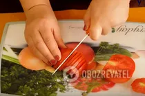 Салат с чипсами и крабовыми палочками - Шаг 3 Салат с чипсами и крабовыми палочками - Шаг 3