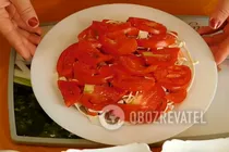 Салат с чипсами и крабовыми палочками - Шаг 4 Салат с чипсами и крабовыми палочками - Шаг 4