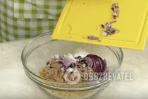 Салат с тунцом и кукурузой - Шаг 4 Салат с тунцом и кукурузой - Шаг 4