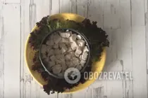 Салат з ананасами, м'ясом та кукурудзою - Крок 5 Салат з ананасами, м'ясом та кукурудзою - Крок 5
