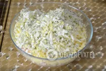 Салат с кукурузой и ананасами - Шаг 4 Салат с кукурузой и ананасами - Шаг 4