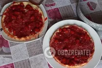 Бісквітний торт з полуницею - Крок 6 Бісквітний торт з полуницею - Крок 6