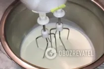 Бісквітний торт з малиною - Крок 5 Бісквітний торт з малиною - Крок 5