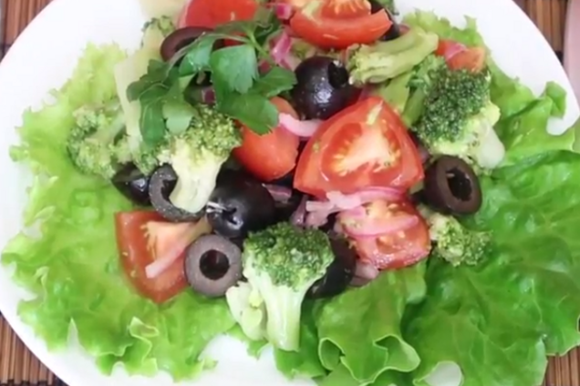 Овочевий салат із броколі