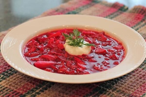 Борщ буряковий гарячий