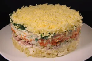 Салат с копченой курицей - пошаговый рецепт Салат с копченой курицей - пошаговый рецепт