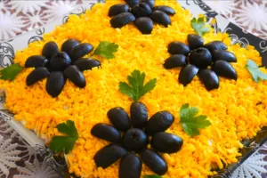 Салат с курицей и грибами - пошаговый рецепт Салат с курицей и грибами - пошаговый рецепт
