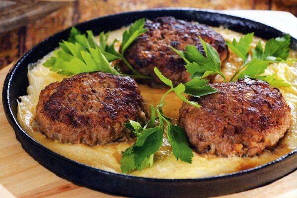 Биточки з фаршу
