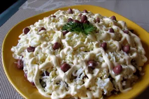 Салат із квасолею та куркою - покроковий рецепт Салат із квасолею та куркою - покроковий рецепт
