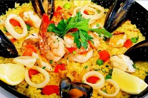 Паелья з морепродуктами - покроковий рецепт Паелья з морепродуктами - покроковий рецепт