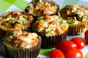 Маффины с курицей - пошаговый рецепт Маффины с курицей - пошаговый рецепт