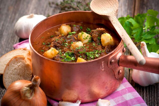 Гуляш по угорськи